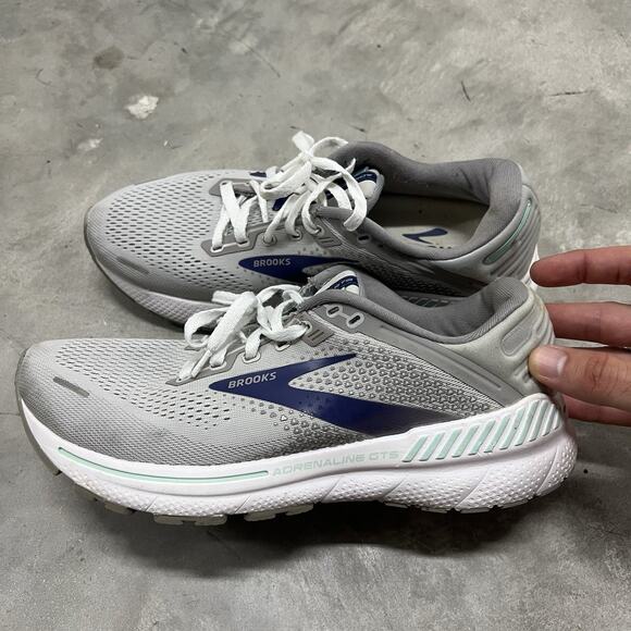 Womens Brooks Adrenaline GTS 22 Running Shoes Sz 10D 1203532A045 - Picture 1 of 9